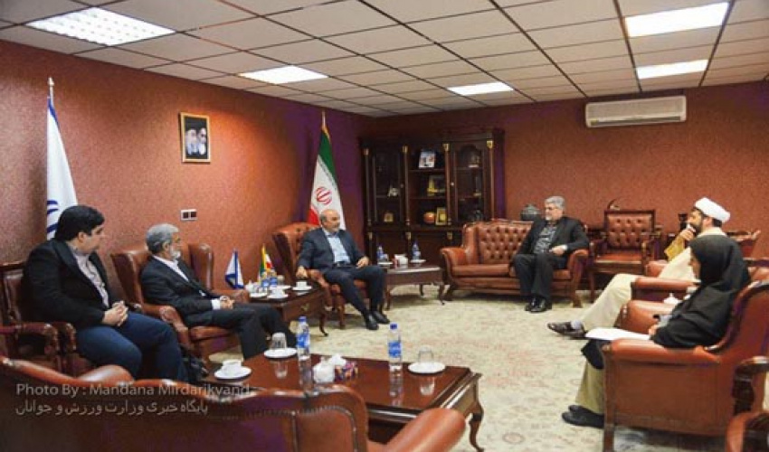 اعضای هیأت رئیسه دانشگاه هنر با وزیر ورزش و جوانان دیدار کردند