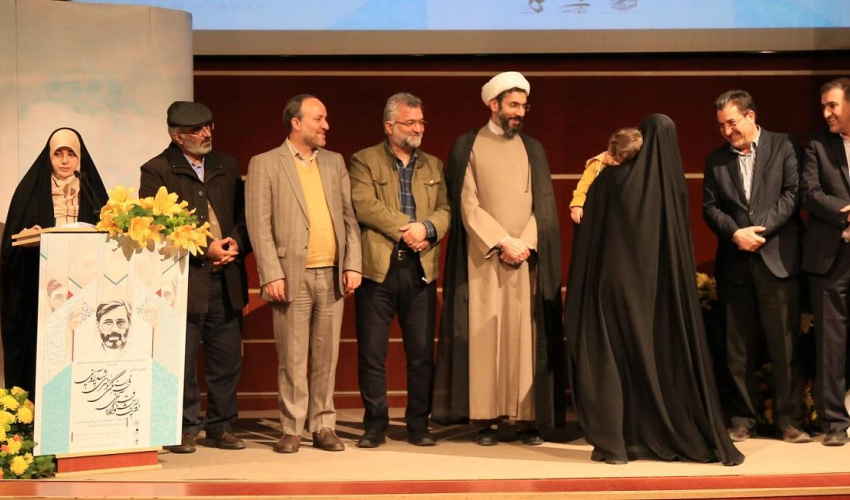 آیین پایانی اولین جشنواره ی قرآنی،فرهنگی، هنری شهید آوینی برگزار شد